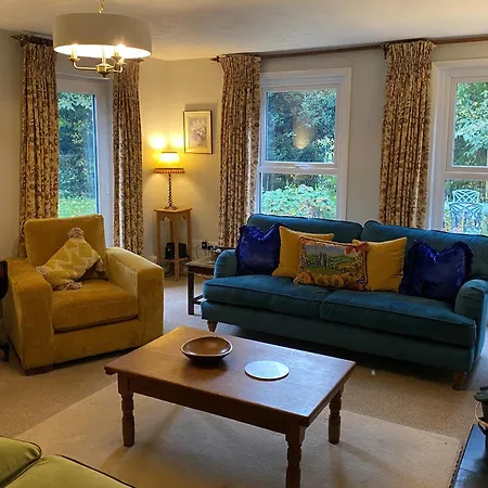 Greywalls Пенрит